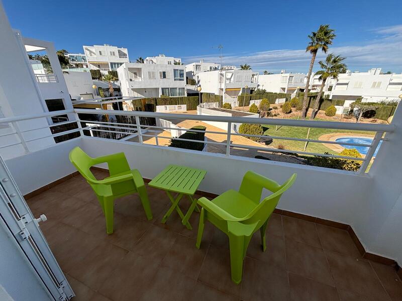 INT/AT/22: Townhouse for Rent in Mojácar Playa, Almería