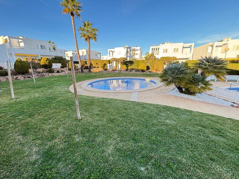 INT/MJ/40: Apartment for Rent in Mojácar Playa, Almería