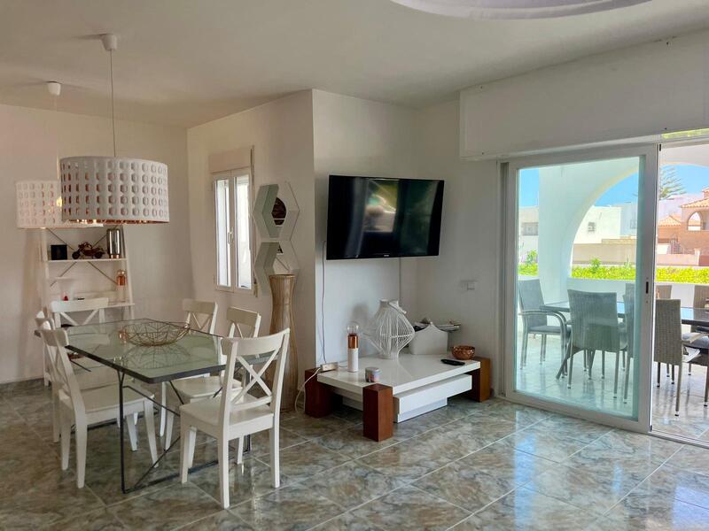 VILLA GINA: Villa for Sale in Mojácar Playa, Almería