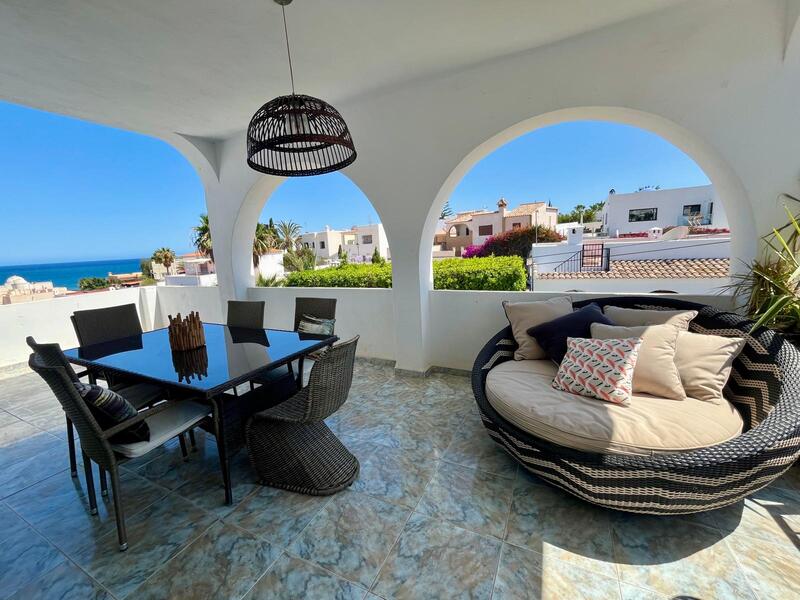 VILLA GINA: Villa for Sale in Mojácar Playa, Almería